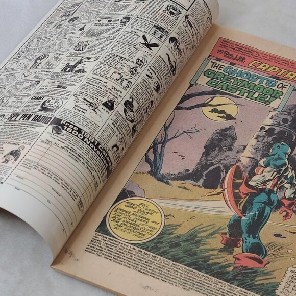 Captain America 256 Newsstand Marvel Comics 1981 VG/FN 5.0 - Picture 11 of 12
